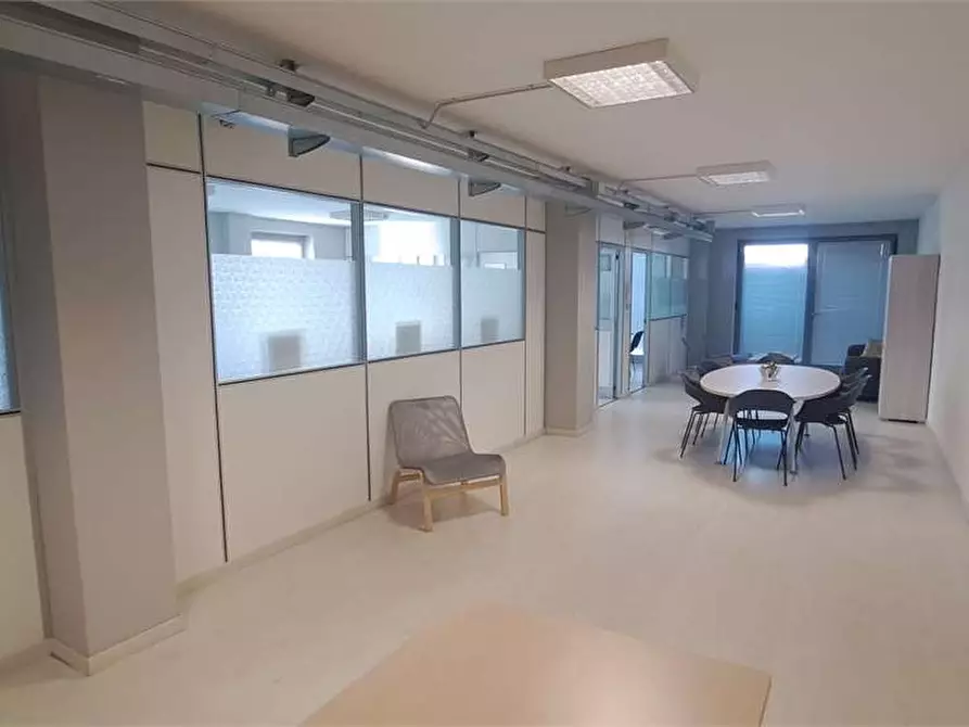 Immagine 12 di Laboratorio in affitto  in Dei Gibuti a Pinerolo