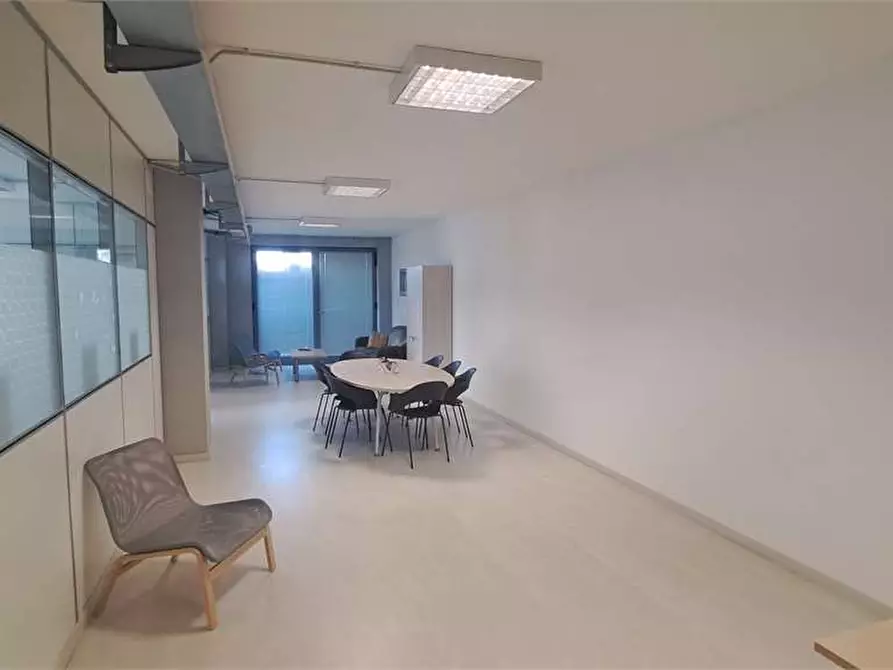 Immagine 11 di Laboratorio in affitto  in Dei Gibuti a Pinerolo