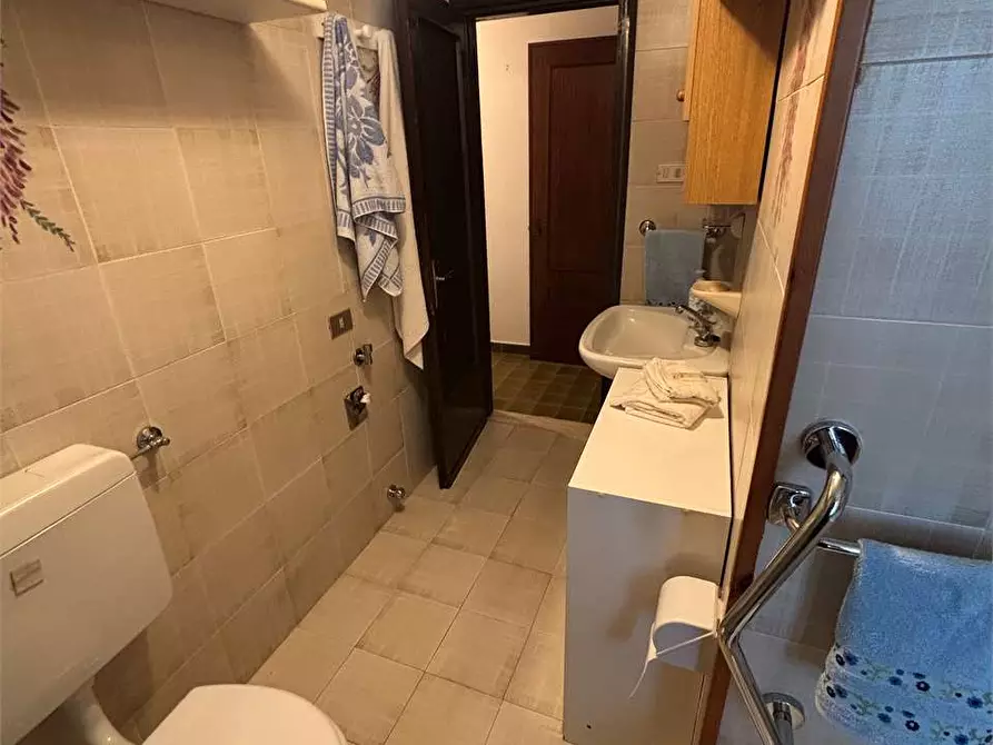 Immagine 31 di Quadrilocale in vendita  in strada Saretto 33 a Cantalupa