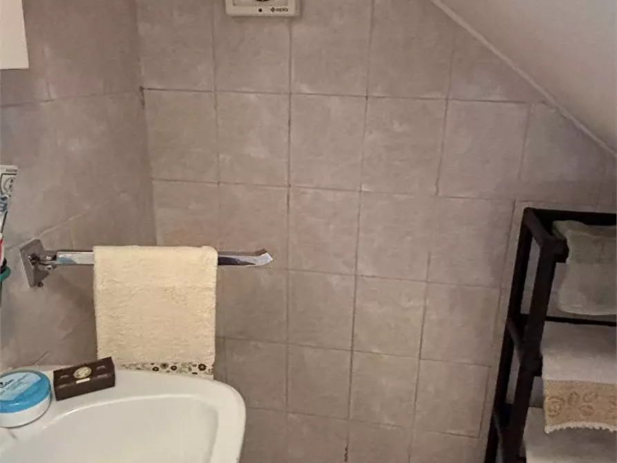 Immagine 36 di Quadrilocale in vendita  in strada Saretto 33 a Cantalupa