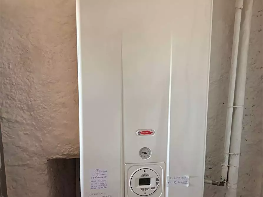 Immagine 39 di Quadrilocale in vendita  in strada Saretto 33 a Cantalupa