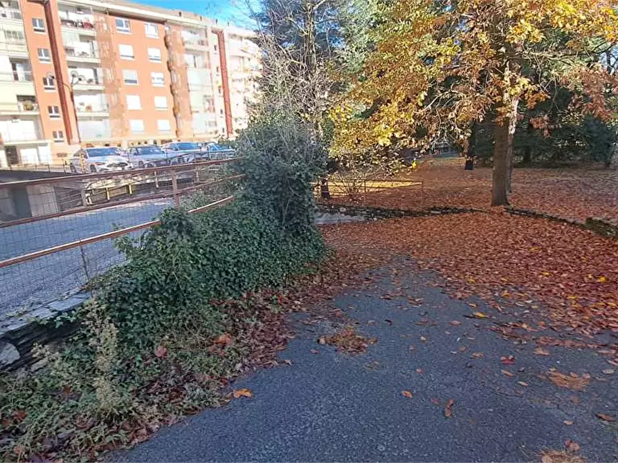 Immagine 4 di Garage in vendita  in Viale Kennedy 8 a Pinerolo