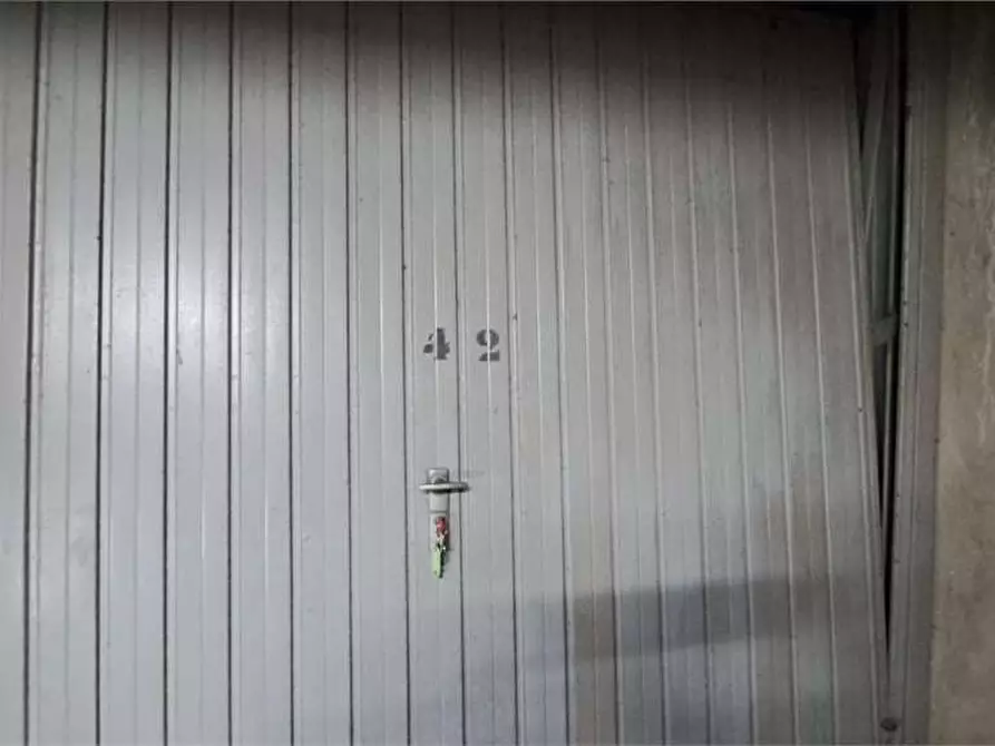 Immagine 8 di Garage in vendita  in Viale Kennedy 8 a Pinerolo
