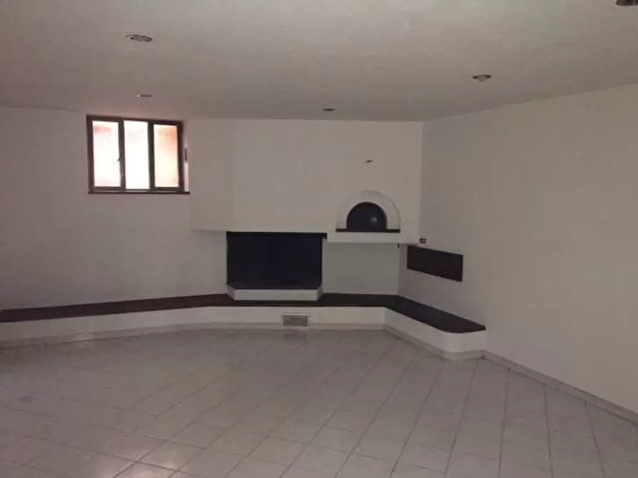 Immagine 37 di Villa in affitto  in STRADA COSTA 53 a Cumiana