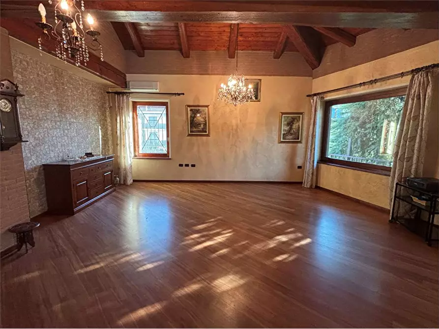 Immagine 7 di Villa in vendita  in via Cottolengo 10 a Cavour