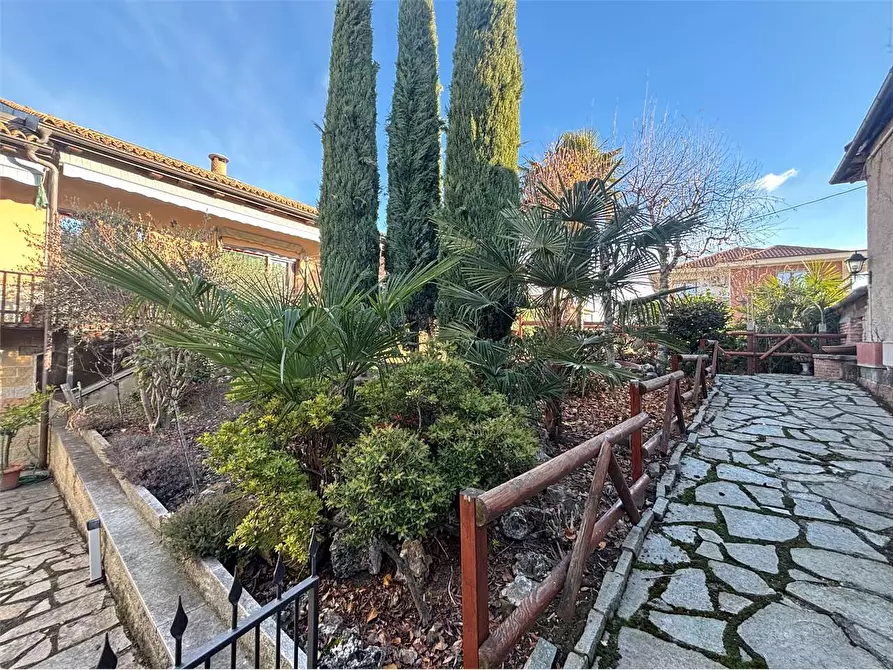 Immagine 2 di Villa in vendita  in via Cottolengo 10 a Cavour