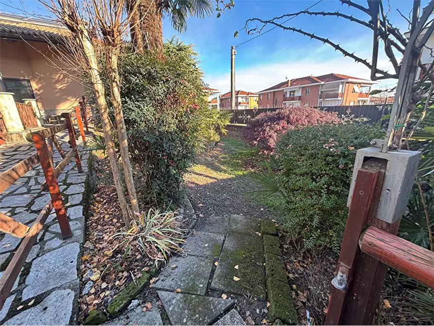 Immagine 4 di Villa in vendita  in via Cottolengo 10 a Cavour