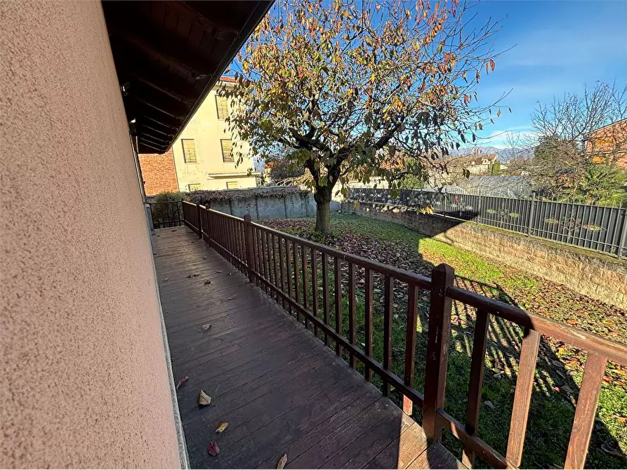 Immagine 39 di Villa in vendita  in via Cottolengo 10 a Cavour