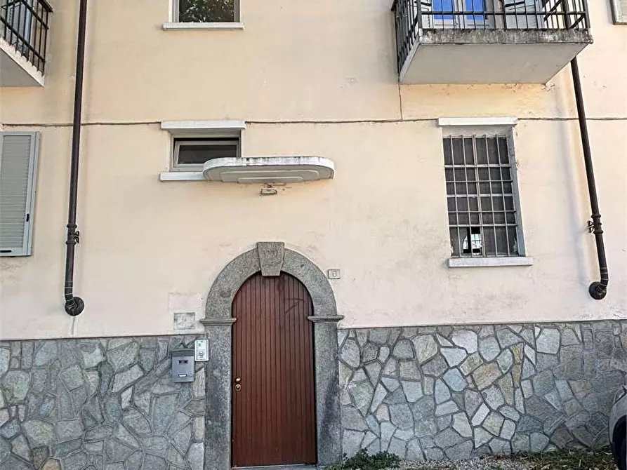 Immagine 26 di Appartamento in affitto  in piazza Frairia 6 a Pinerolo