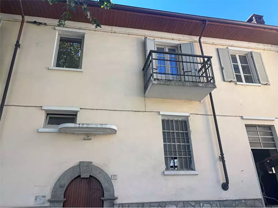 Immagine 27 di Appartamento in affitto  in piazza Frairia 6 a Pinerolo