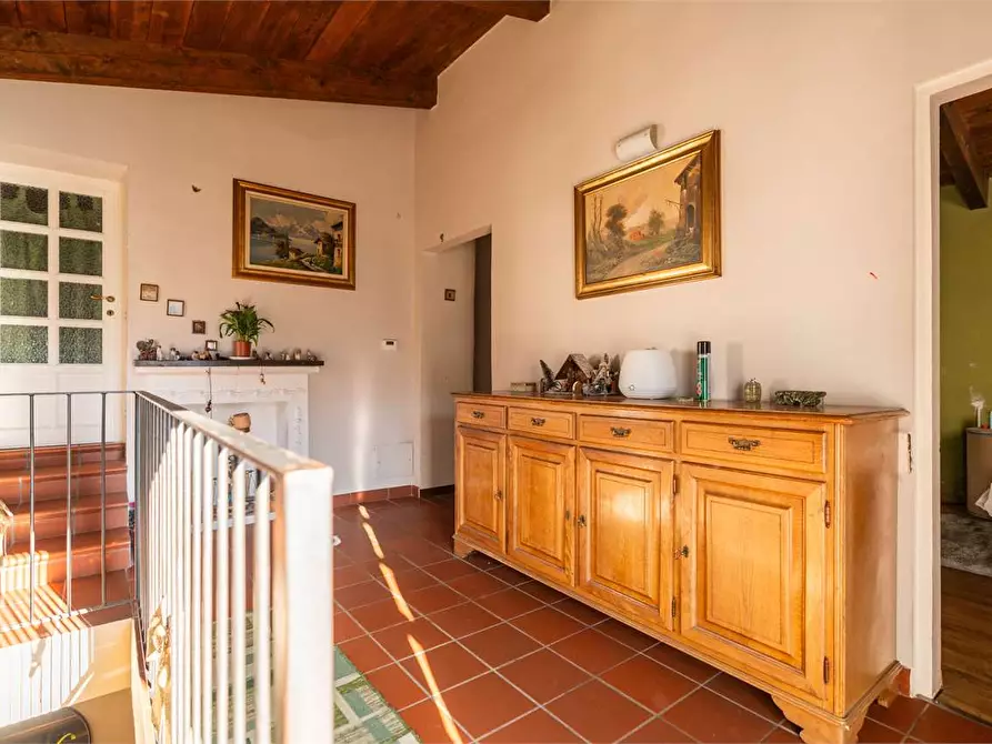 Immagine 13 di Villa in vendita  in strada Bardassano 61 a Castiglione Torinese