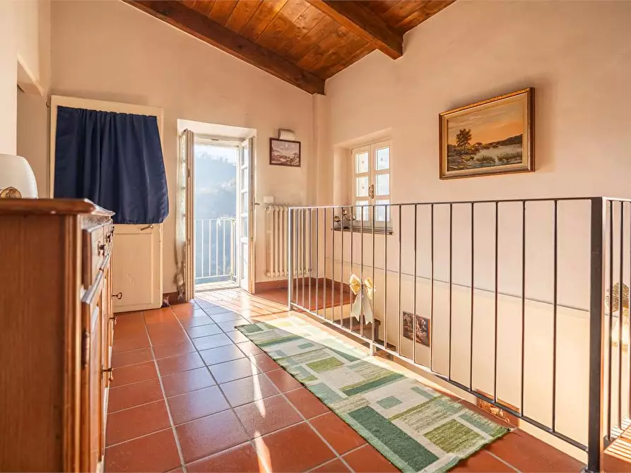 Immagine 14 di Villa in vendita  in strada Bardassano 61 a Castiglione Torinese