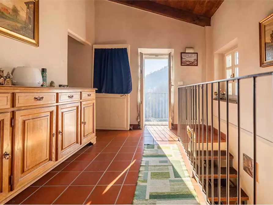 Immagine 15 di Villa in vendita  in strada Bardassano 61 a Castiglione Torinese