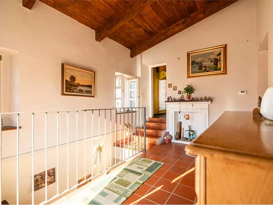 Immagine 22 di Villa in vendita  in strada Bardassano 61 a Castiglione Torinese