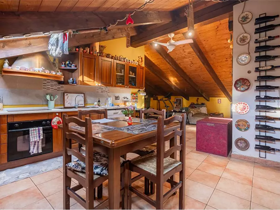 Immagine 25 di Villa in vendita  in strada Bardassano 61 a Castiglione Torinese