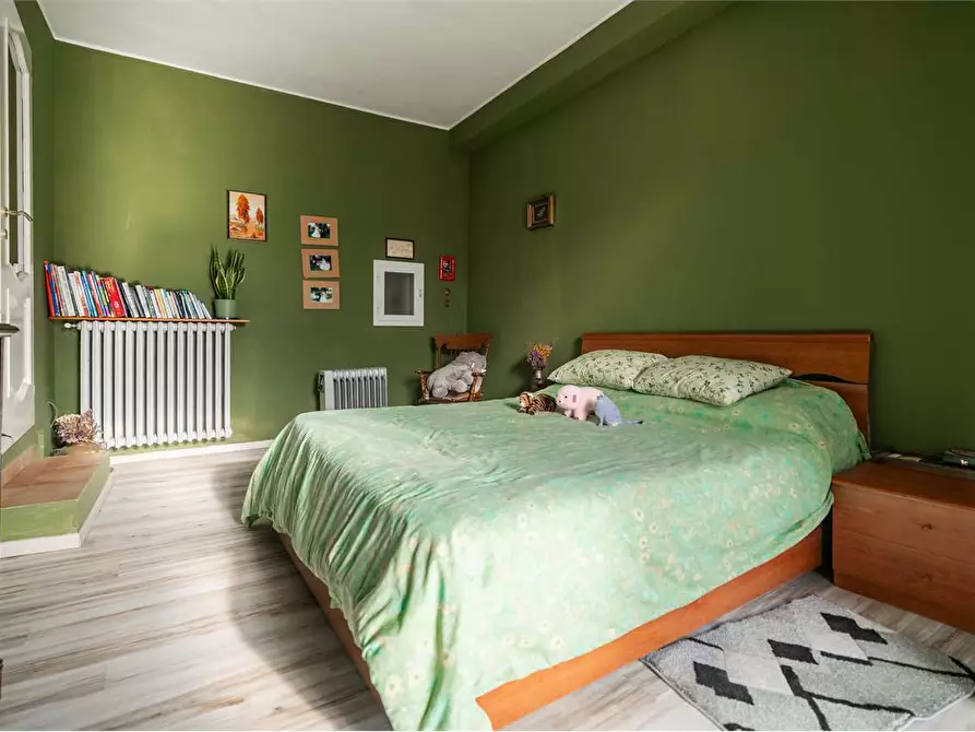 Immagine 32 di Villa in vendita  in strada Bardassano 61 a Castiglione Torinese