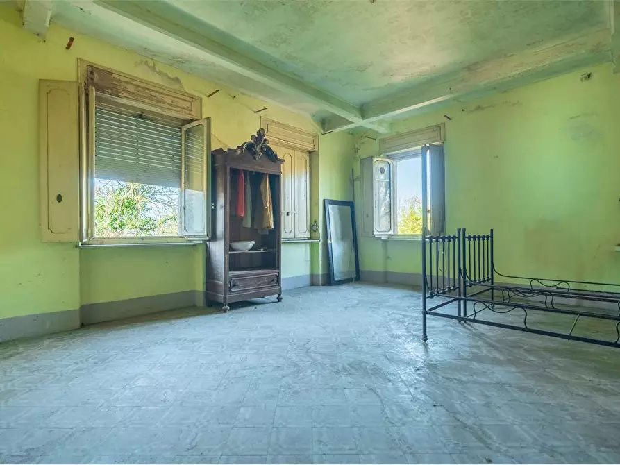 Immagine 36 di Villa in vendita  in strada Bardassano 61 a Castiglione Torinese