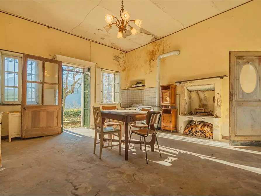 Immagine 45 di Villa in vendita  in strada Bardassano 61 a Castiglione Torinese