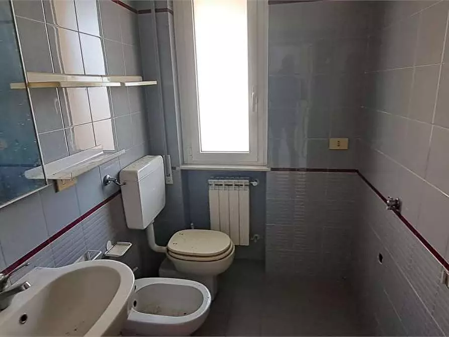 Immagine 15 di Appartamento in vendita  in via Rossini 2 a Loano