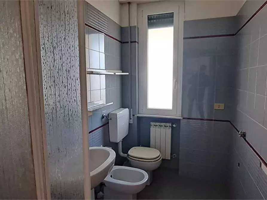 Immagine 16 di Appartamento in vendita  in via Rossini 2 a Loano