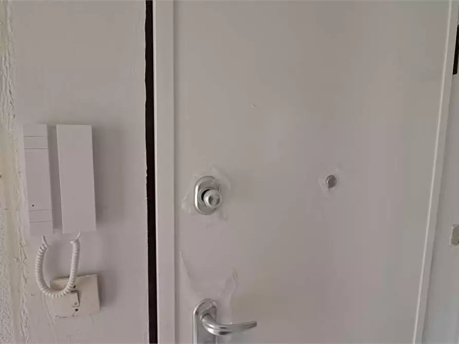 Immagine 9 di Appartamento in vendita  in via Rossini 2 a Loano