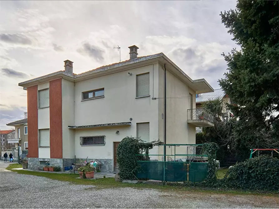 Immagine 3 di Villa in vendita  in via Monviso 20 a Pinerolo