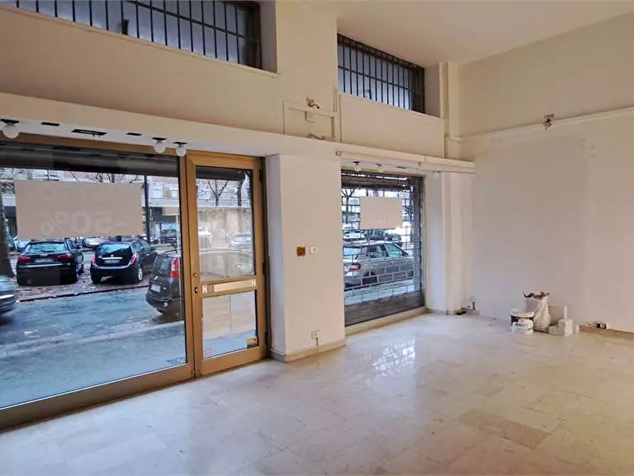 Immagine 4 di Negozio in affitto  in Corso Siracusa  109 a Torino