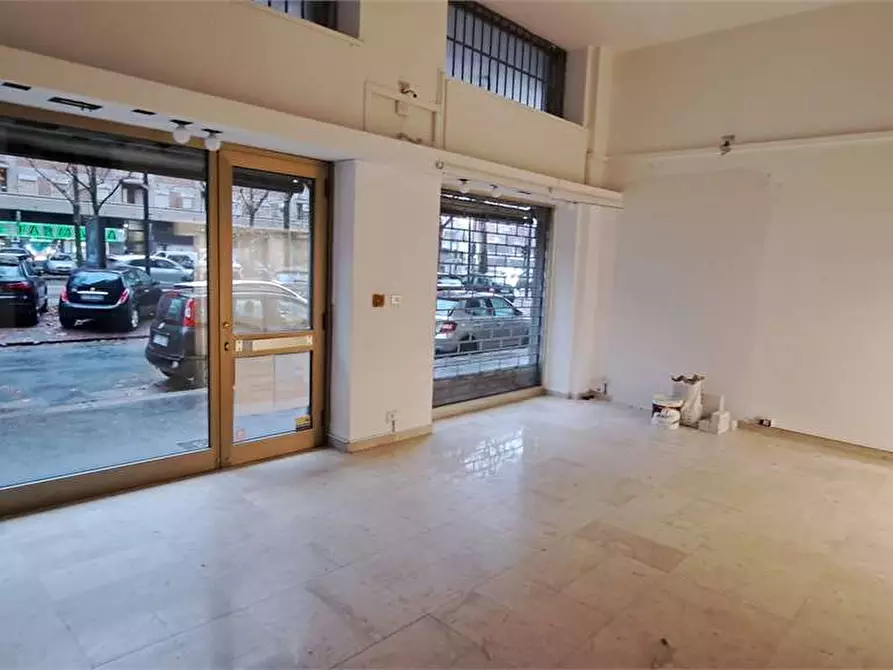 Immagine 6 di Negozio in affitto  in Corso Siracusa  109 a Torino
