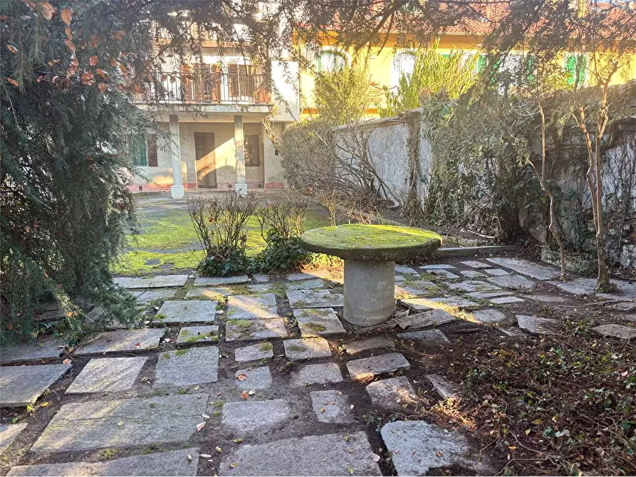 Immagine 8 di Stabile in vendita  in via Villafranca 23 a Vigone