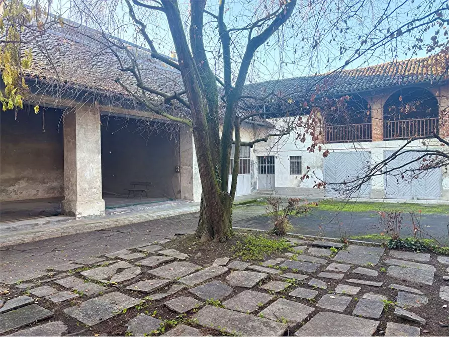 Immagine 25 di Stabile in vendita  in via Villafranca 23 a Vigone