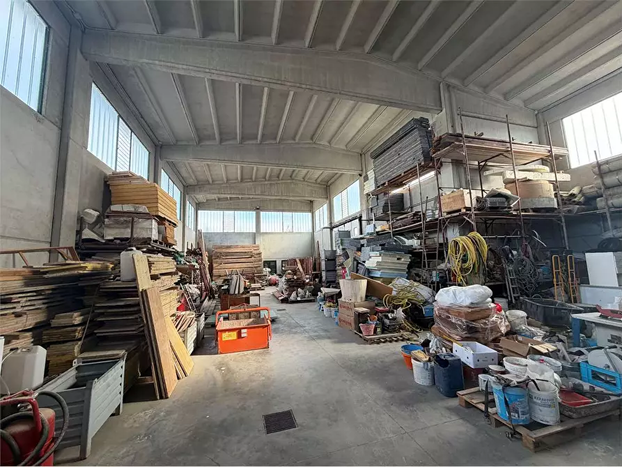 Immagine 5 di Capannone industriale in vendita  in regione Conti a Garzigliana