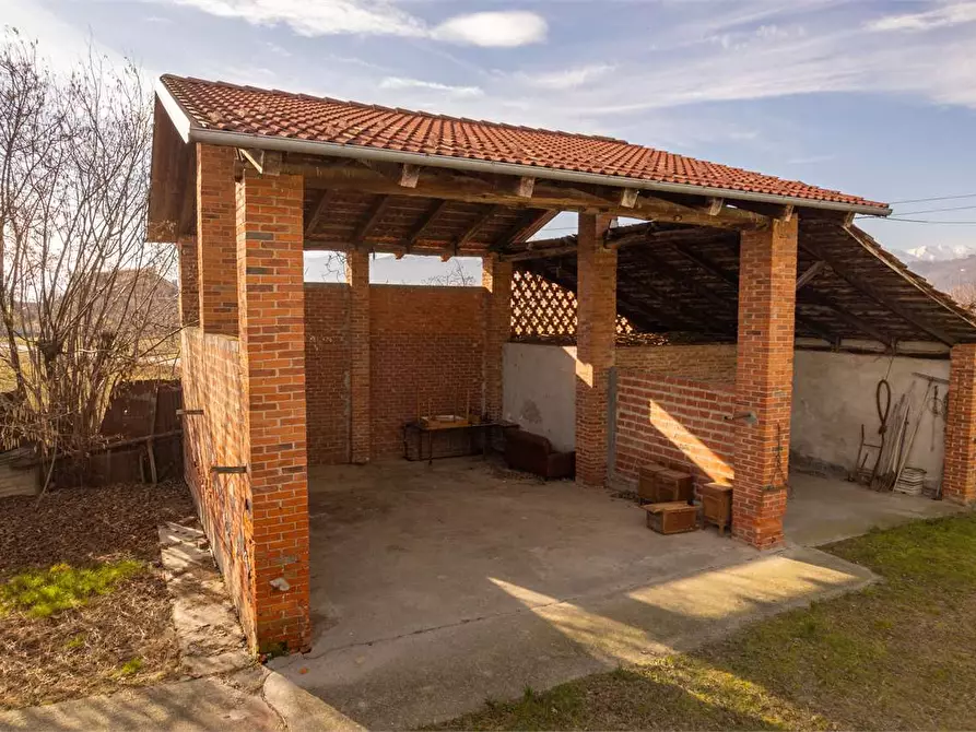 Immagine 16 di Villa in vendita  in strada Camborgetti Ballada 57 a Bricherasio