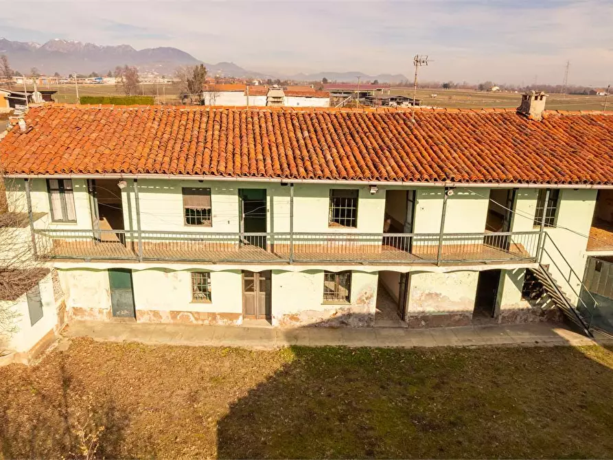 Immagine 5 di Villa in vendita  in strada Camborgetti Ballada 57 a Bricherasio