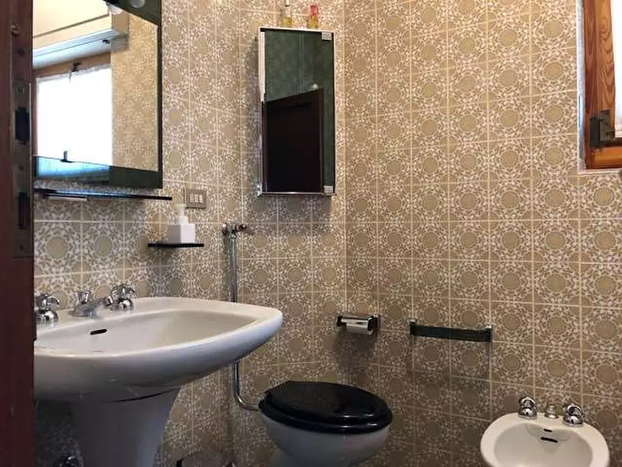 Immagine 28 di Villa in vendita  in Borgo Colonnello Pettinati 2 a Perrero