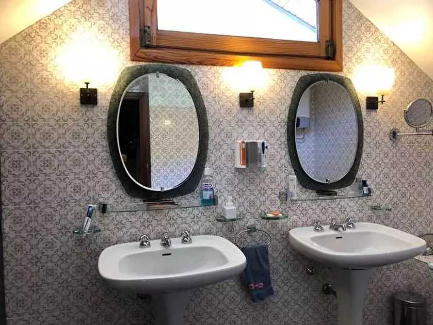 Immagine 29 di Villa in vendita  in Borgo Colonnello Pettinati 2 a Perrero