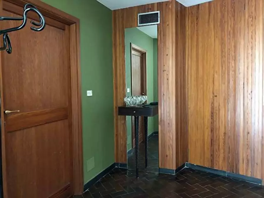 Immagine 35 di Villa in vendita  in Borgo Colonnello Pettinati 2 a Perrero