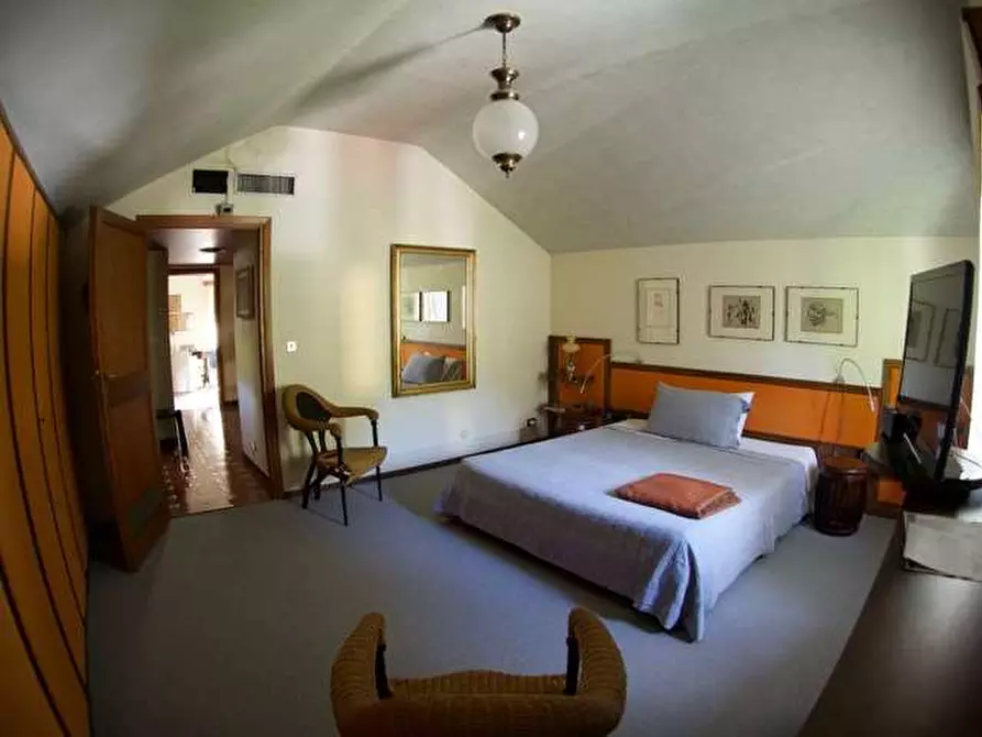 Immagine 21 di Villa in vendita  in Borgo Colonnello Pettinati 2 a Perrero