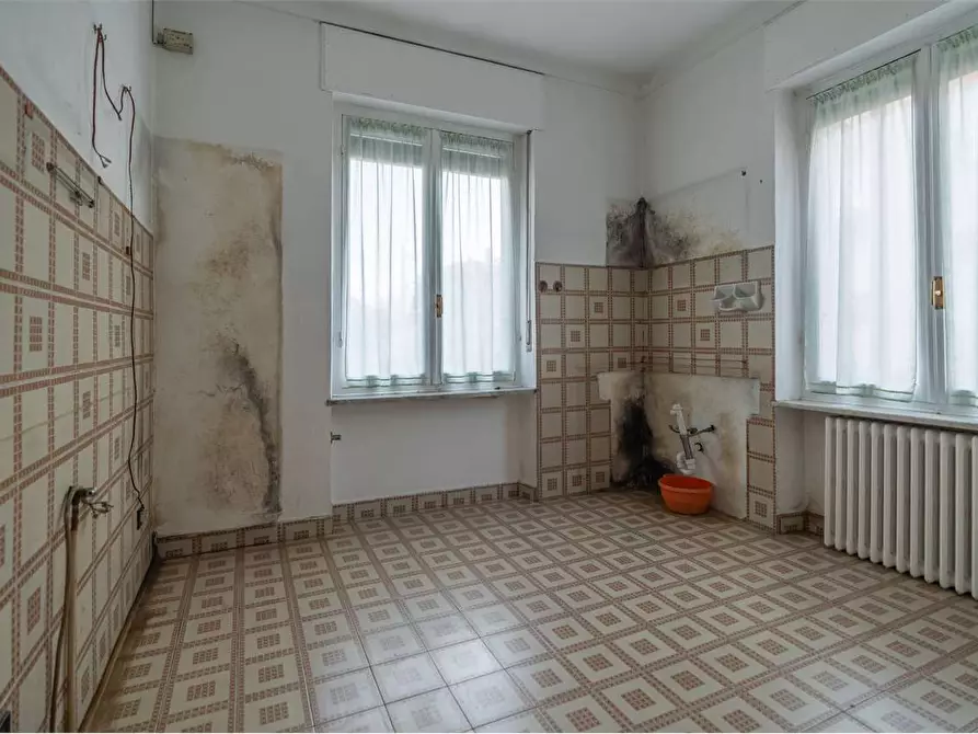 Immagine 11 di Villa in vendita  in via Boselli 13 a Pinerolo