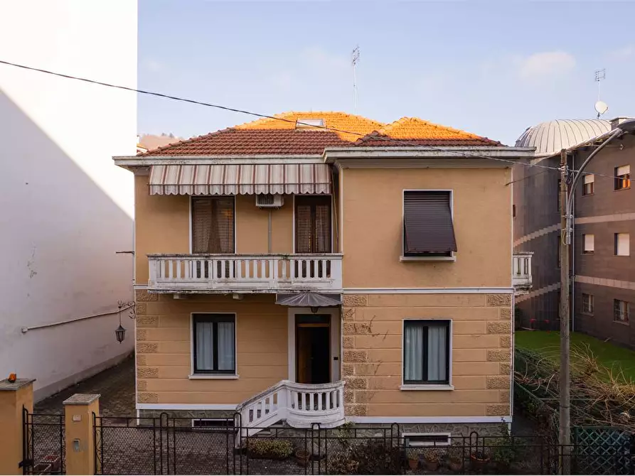 Immagine 1 di Villa in vendita  in via Boselli 13 a Pinerolo