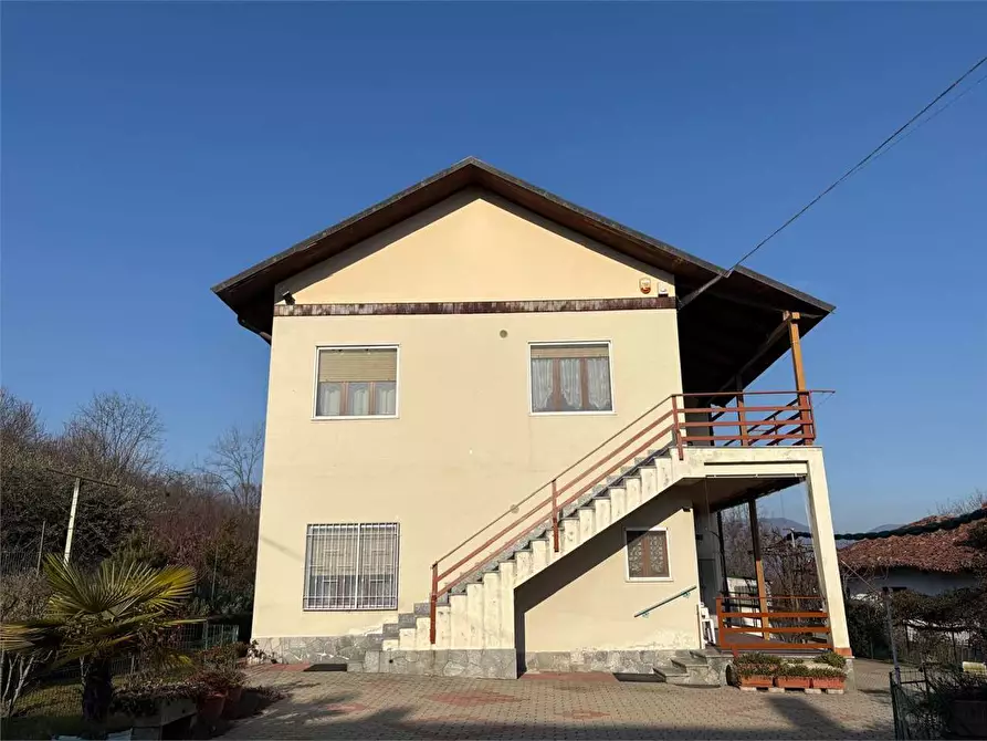 Immagine 20 di Casa bifamiliare in vendita  in via Ai Monti 2 a Cumiana