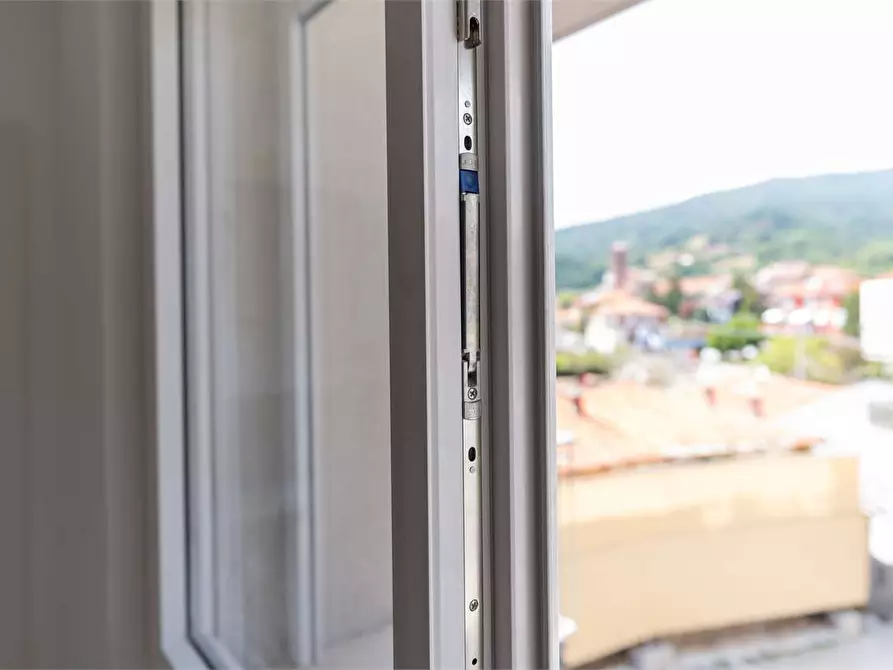 Immagine 17 di Quadrilocale in vendita  in via Nazionale 53 a Pinerolo