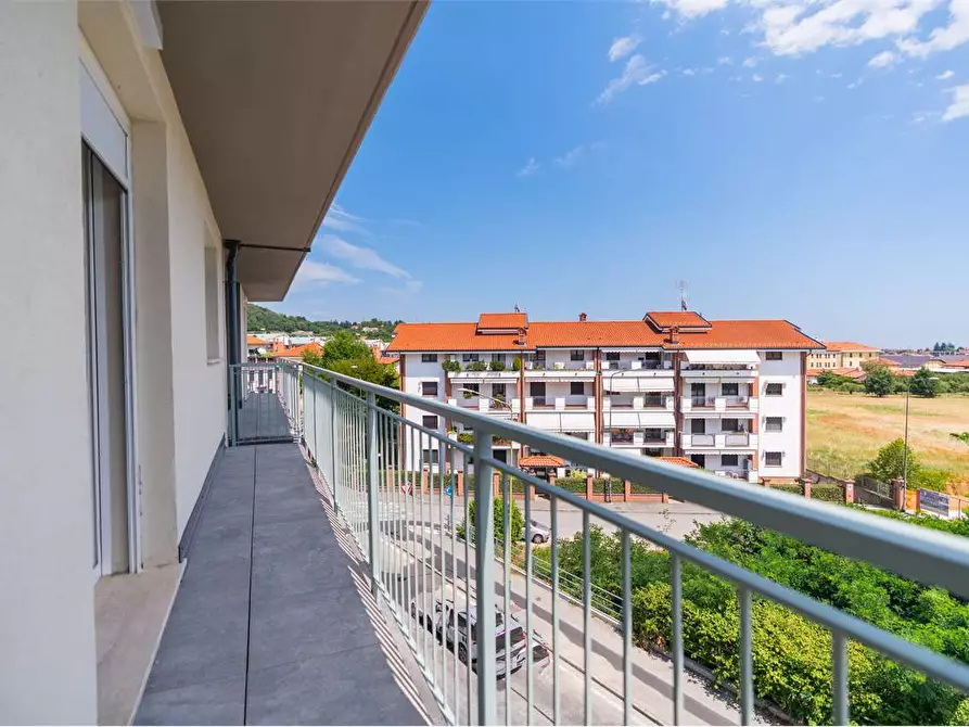 Immagine 29 di Quadrilocale in vendita  in via Nazionale 53 a Pinerolo