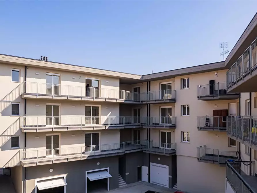 Immagine 11 di Appartamento in vendita  in via Nazionale 53 a Pinerolo