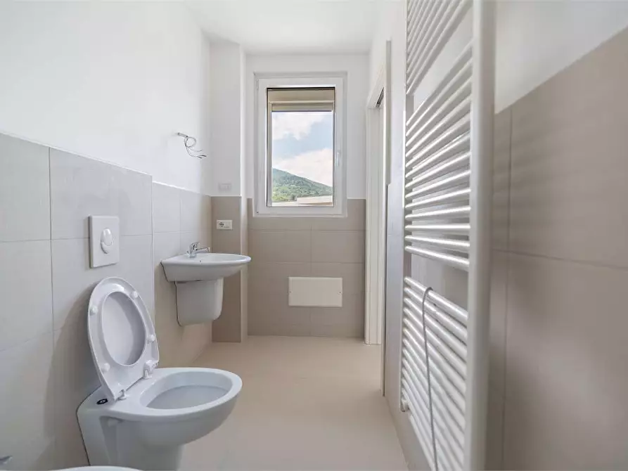 Immagine 14 di Quadrilocale in vendita  in via Nazionale 53 a Pinerolo