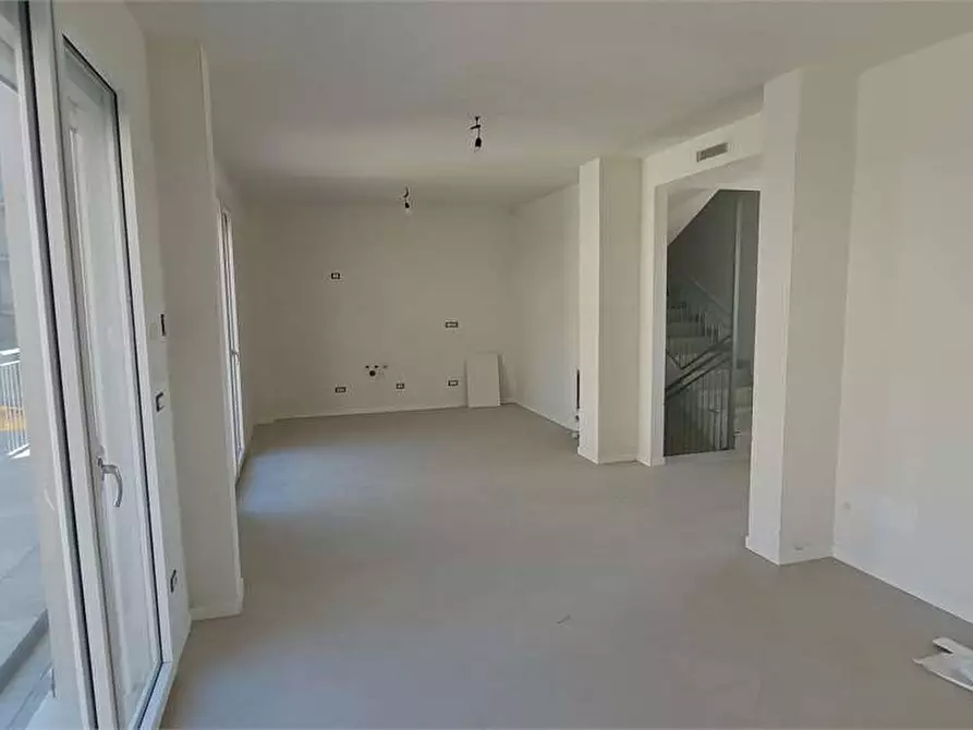 Immagine 1 di Villa in vendita  in via Giustetto a Pinerolo