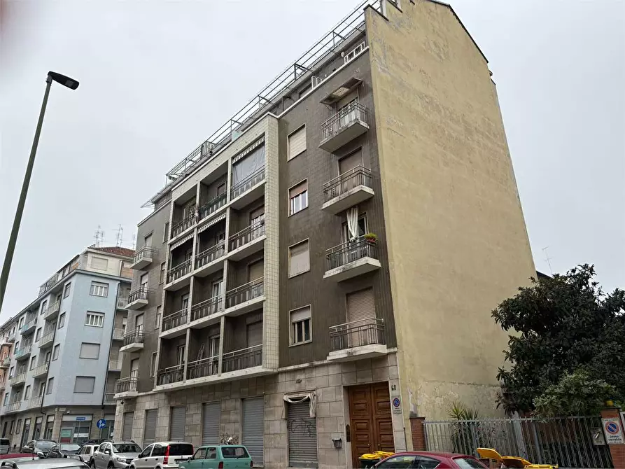 Immagine 2 di Appartamento in vendita  in via Rosolino Pilo 68 a Torino