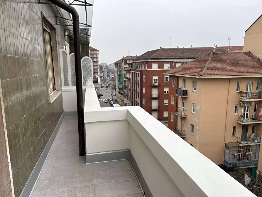 Immagine 17 di Appartamento in vendita  in via Rosolino Pilo 68 a Torino