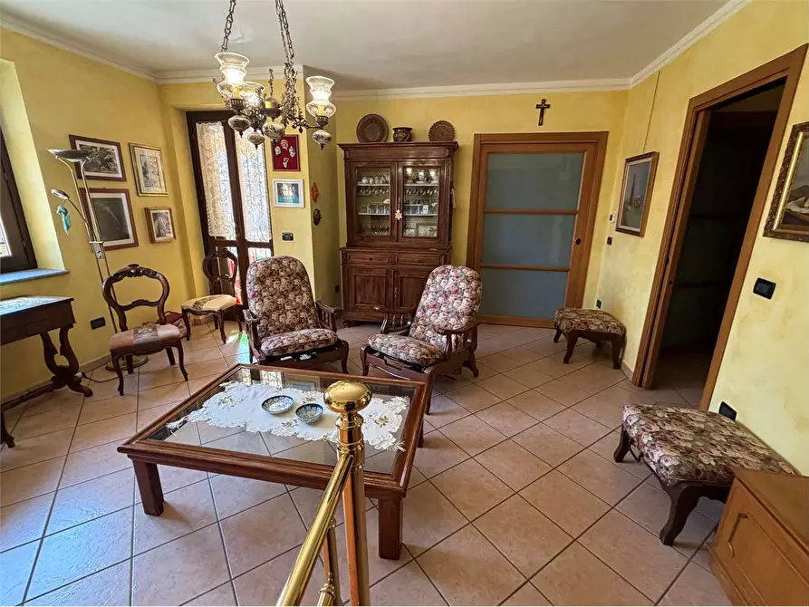 Immagine 4 di Appartamento in vendita  in via Accastello 5 a Cavour