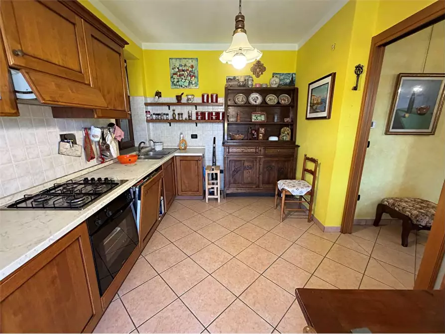 Immagine 5 di Appartamento in vendita  in via Accastello 5 a Cavour