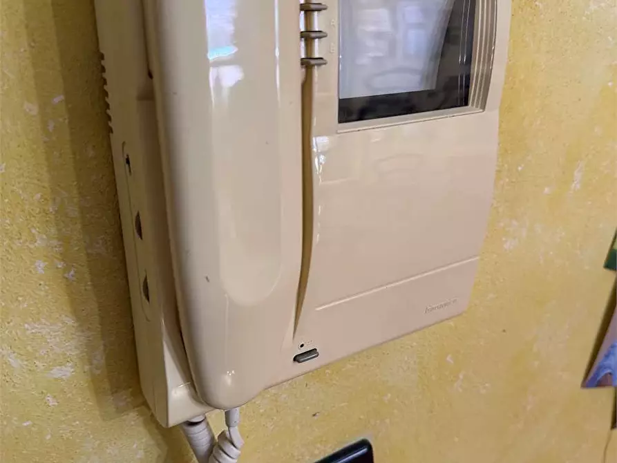 Immagine 19 di Appartamento in vendita  in via Accastello 5 a Cavour